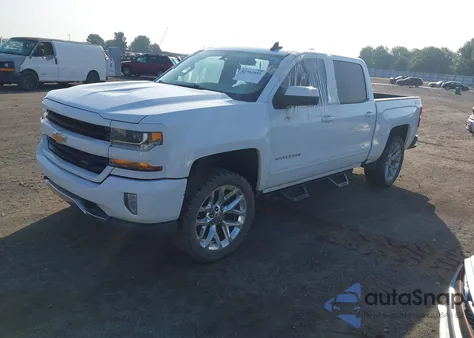 2018 Chevrolet Silverado 1500 2Lt из США, поврежденный, VIN 3GCUKREC0JG102754
